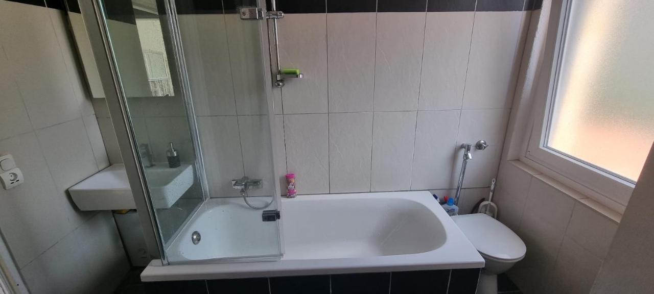 B&R Apartment In Aufsessplatz Neurenberg Buitenkant foto